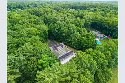 10 Kathy Ln, East Bridgewater, MA 02333 - Photo 5