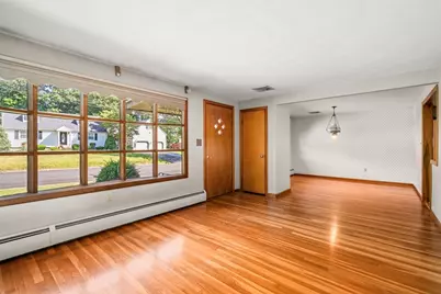 9 Pratt Ln, Shrewsbury, MA 01545 - Photo 3
