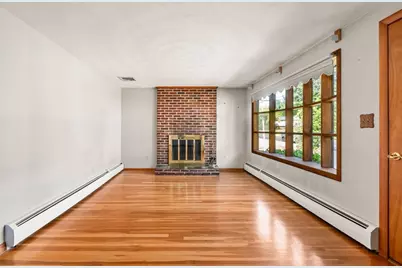 9 Pratt Ln, Shrewsbury, MA 01545 - Photo 5