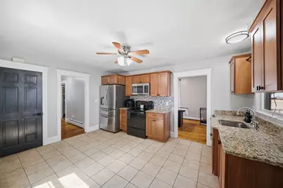 4 Dwight St, Fitchburg, MA 01420 - Photo 11
