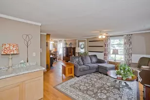 35 Pinehurst St, Westfield, MA 01085 - Photo 9