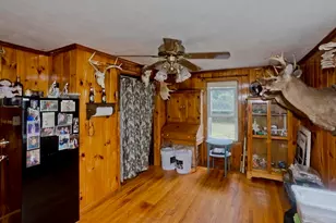 35 Pinehurst St, Westfield, MA 01085 - Photo 27