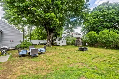 35 Pinehurst St, Westfield, MA 01085 - Photo 33