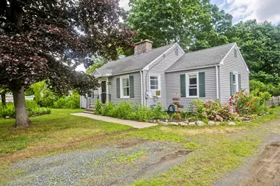35 Pinehurst St, Westfield, MA 01085 - Photo 3