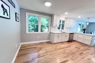 26 Alpine Ave, Methuen, MA 01844 - Photo 9