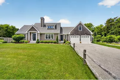 7 Ledgemont Ln, Dartmouth, MA 02748 - Photo 1