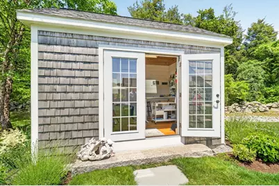 7 Ledgemont Ln, Dartmouth, MA 02748 - Photo 27