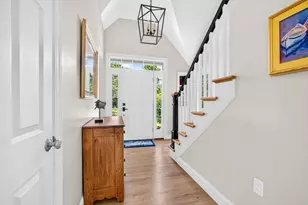 7 Ledgemont Ln, Dartmouth, MA 02748 - Photo 5