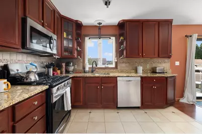 8 Tenley Ave, Dartmouth, MA 02747 - Photo 3