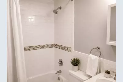 389 Beacon #4, Boston, MA 02116 - Photo 5