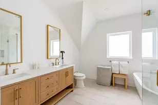45 Kelvin St, Everett, MA 02149 - Photo 15