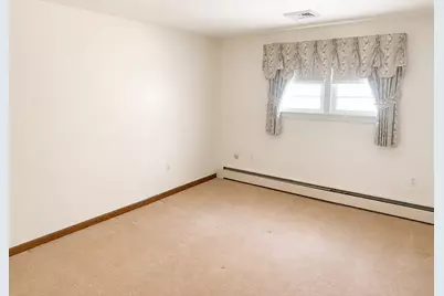1282 Quaker St, Northbridge, MA 01534 - Photo 5