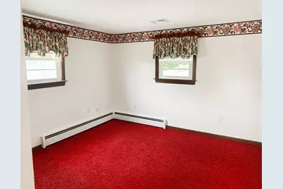 1282 Quaker St, Northbridge, MA 01534 - Photo 7