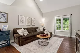 323 Auburn St, Leicester, MA 01611 - Photo 13