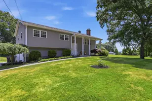 83 Eastwood Dr, Westfield, MA 01085 - Photo 3