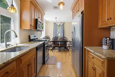 433 Pearse Road, Swansea, MA 02777 - Photo 5