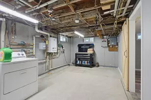 433 Pearse Rd, Swansea, MA 02777 - Photo 37