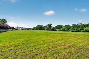 665 Horseneck Rd, Dartmouth, MA 02748 - Photo 15