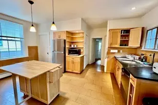 11 Eddy St, Newton, MA 02465 - Photo 5