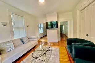 11 Eddy St, Newton, MA 02465 - Photo 9