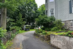 11 Eddy St, Newton, MA 02465 - Photo 19