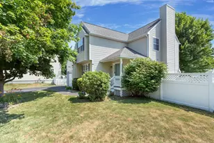 49 Palomino Dr, Franklin, MA 02038 - Photo 5