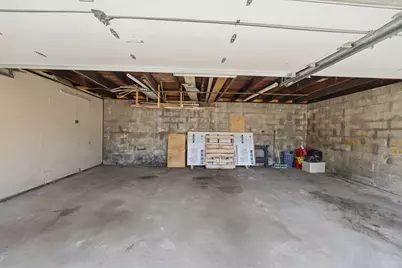 415 Anthony St, Fall River, MA 02720 - Photo 37