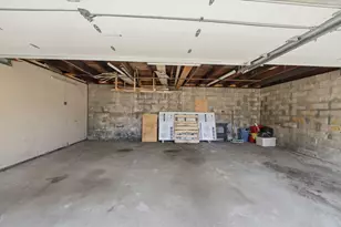 415 Anthony St, Fall River, MA 02720 - Photo 37