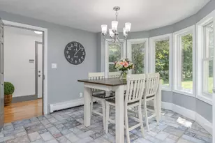 4 Upton St, Dunstable, MA 01827 - Photo 11