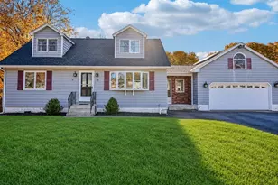 38 Raven Rd, Dracut, MA 01826 - Photo 1