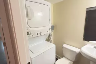 2 Mount Pleasant Pl, Boston, MA 02119 - Photo 7