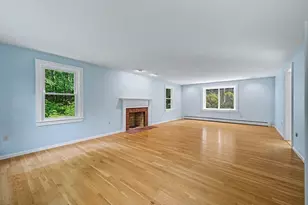 29 Pond St, Hopkinton, MA 01748 - Photo 15
