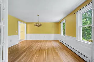 29 Pond St, Hopkinton, MA 01748 - Photo 11