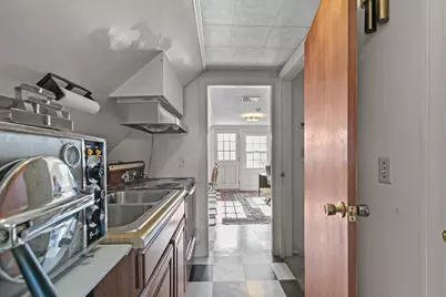 74 Valley, Middletown, RI 02842 - Photo 29