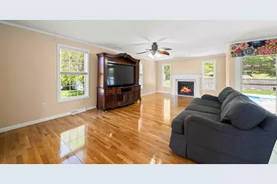 1507 E Mountain Rd, Westfield, MA 01085 - Photo 9