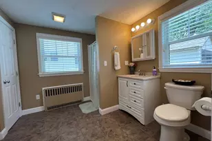 40 Kingsland Rd, Boston, MA 02132 - Photo 11
