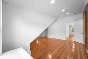 100 Chestnut Ave, Boston, MA 02130 - Photo 11