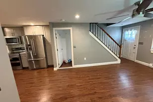 28 Mildred Ave, Worcester, MA 01603 - Photo 9