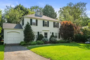 10 Wilde Rd, Wellesley, MA 02481 - Photo 1