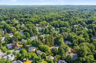 10 Wilde Rd, Wellesley, MA 02481 - Photo 27