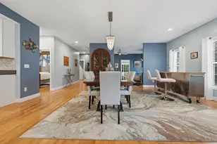 47 Hyde Park Cir, Uxbridge, MA 01569 - Photo 15