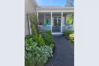 47 Hyde Park Circle, Uxbridge, MA 01569 - Photo 3