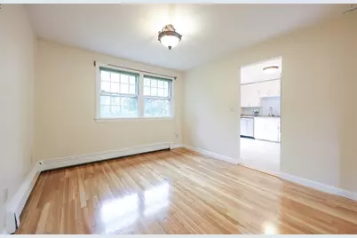 262 Daniels St, Franklin, MA 02038 - Photo 7