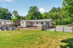 26 Algerine St, Berkley, MA 02779 - Photo 27