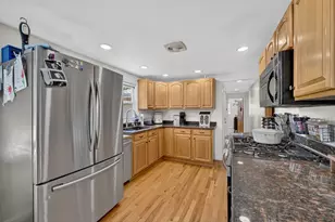 26 Algerine St, Berkley, MA 02779 - Photo 11