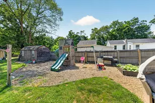26 Algerine St, Berkley, MA 02779 - Photo 31