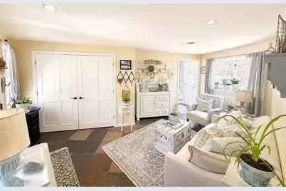 9 Pondview Ave, Pembroke, MA 02359 - Photo 5