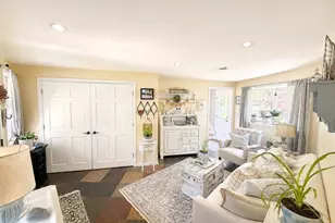 9 Pondview Ave, Pembroke, MA 02359 - Photo 5