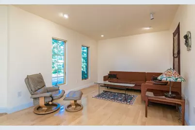 62 Fairview Ave, Northampton, MA 01060 - Photo 5