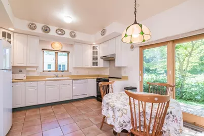 62 Fairview Ave, Northampton, MA 01060 - Photo 9